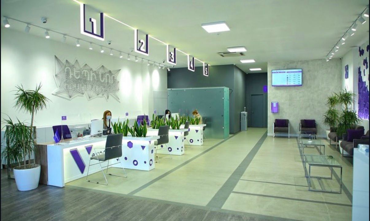 Evocabank Branch, Gai Avenue 14/9 image 4