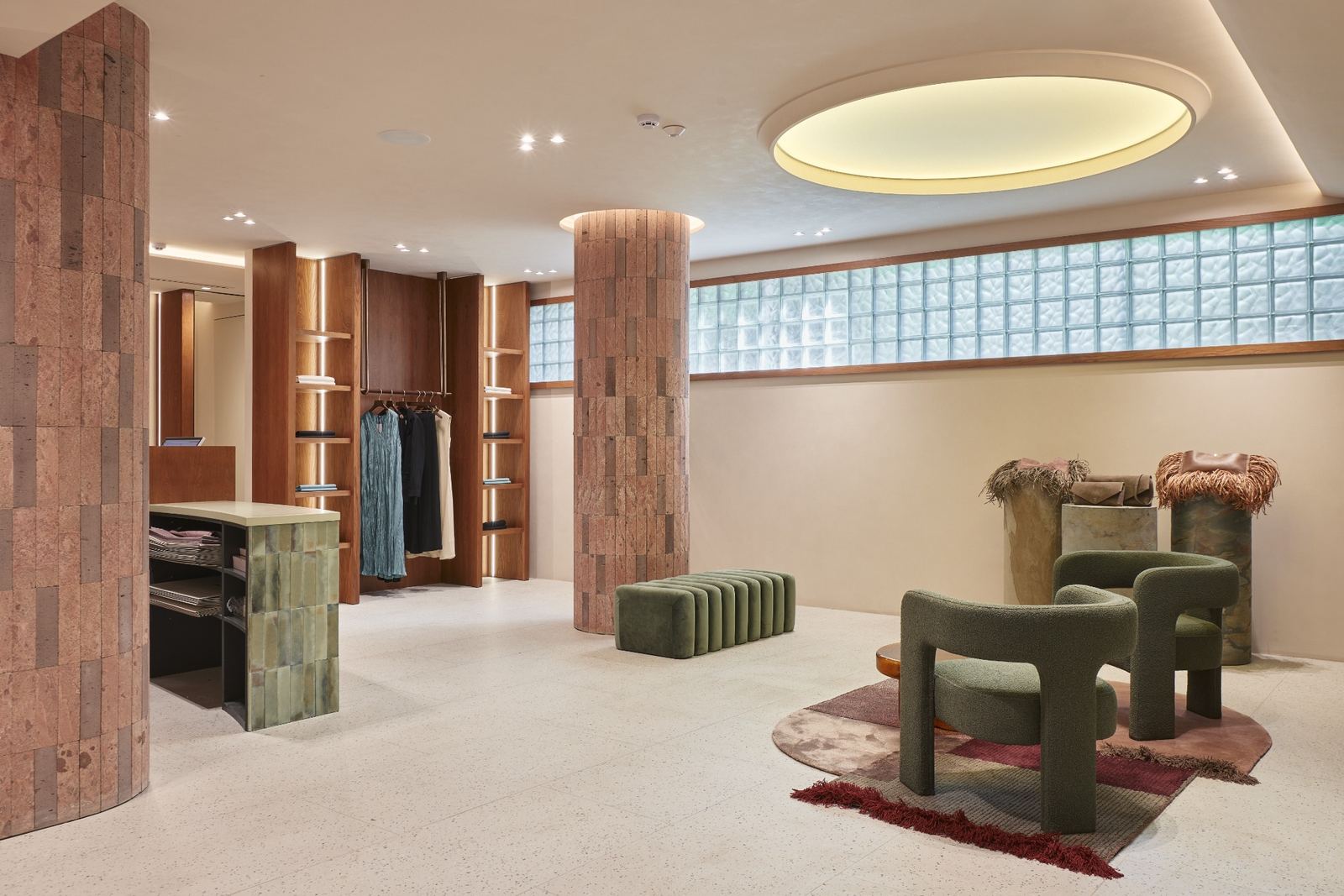 Riena Porter Lifestyle image 20