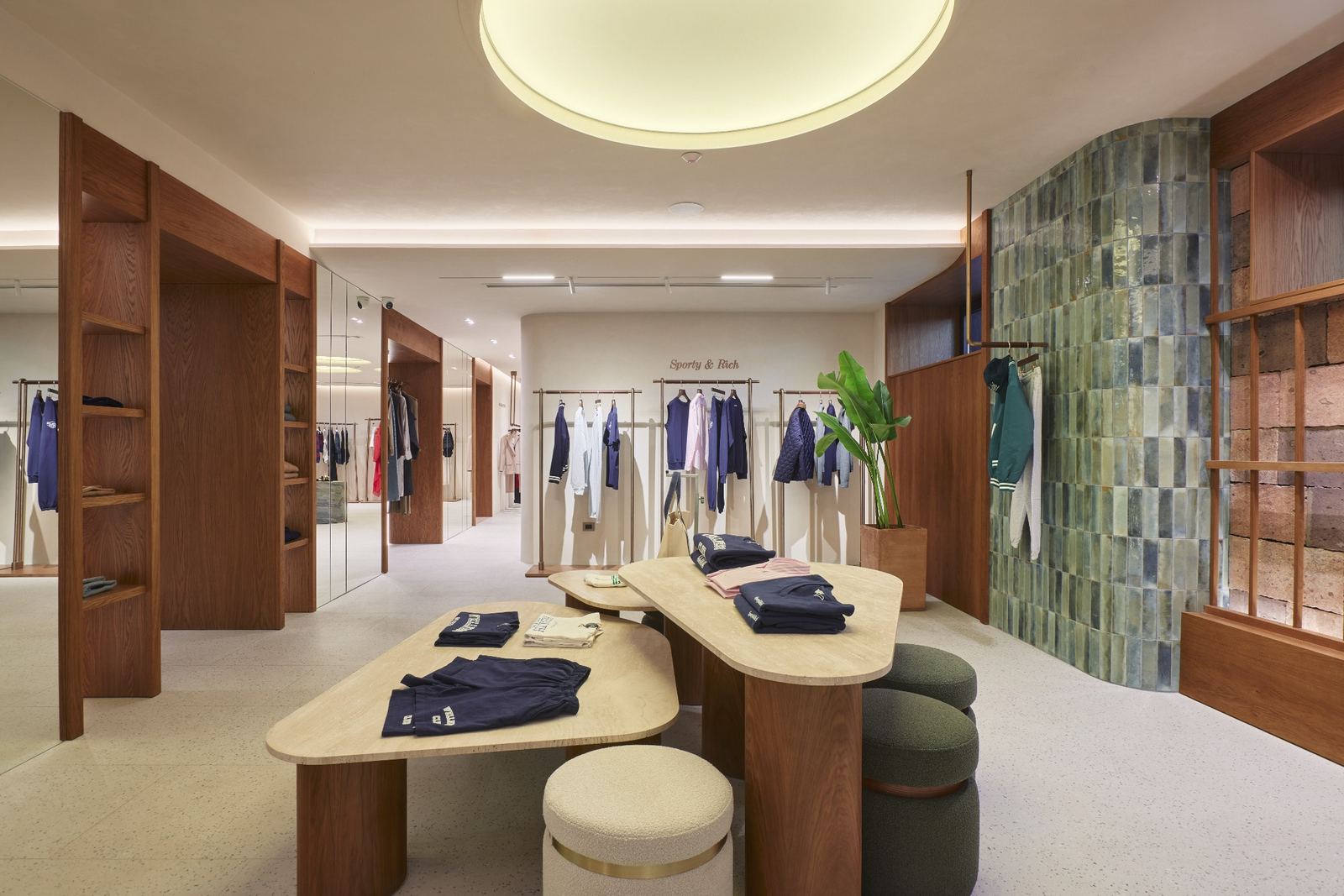 Riena Porter Lifestyle image 21