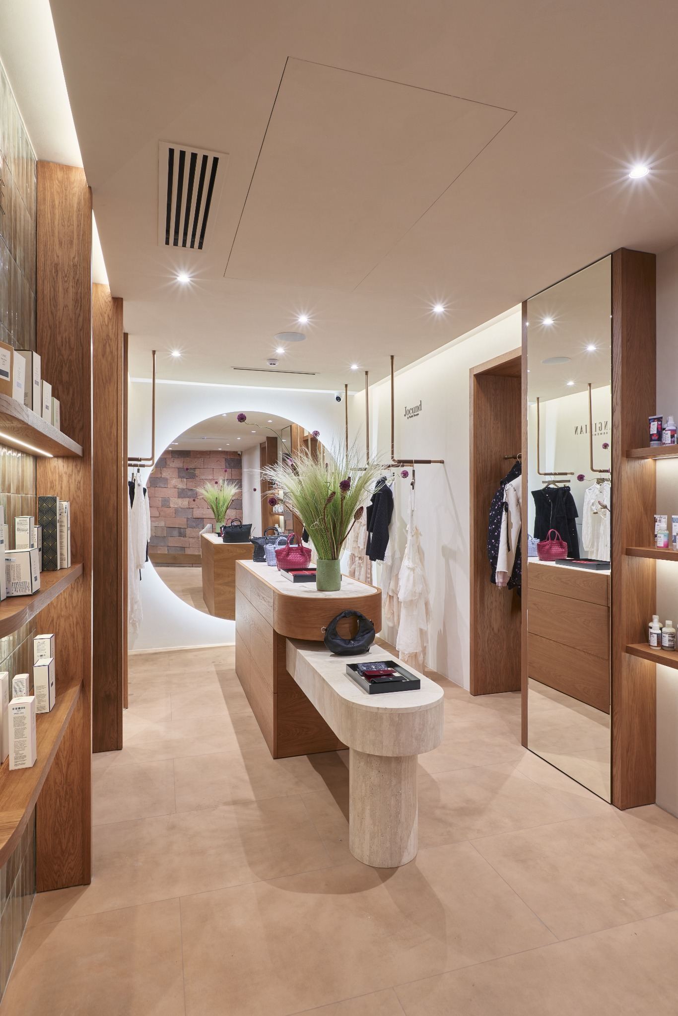 Riena Porter Lifestyle image 31